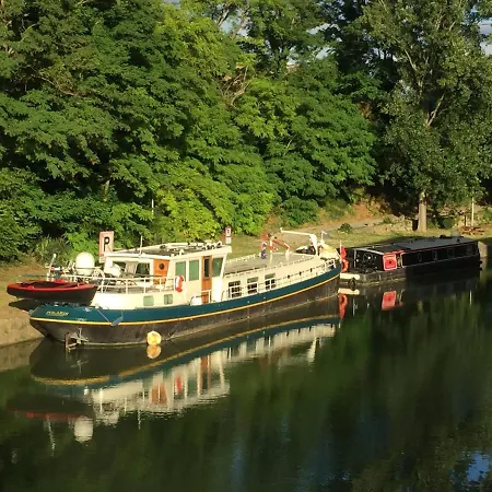 Le Petit Relais Du Canal